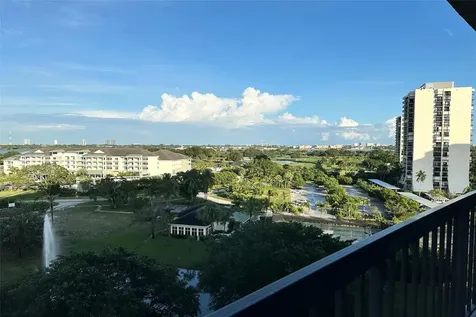 2480 Presidential Way West Palm Beach FL 33401