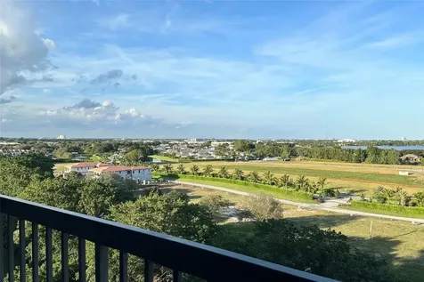 2480 Presidential Way West Palm Beach FL 33401