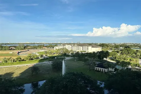 2480 Presidential Way West Palm Beach FL 33401
