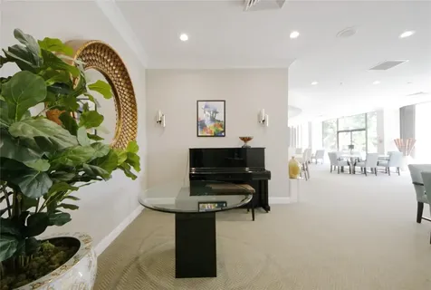 2480 Presidential Way West Palm Beach FL 33401