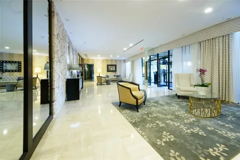 2480 Presidential Way West Palm Beach FL 33401