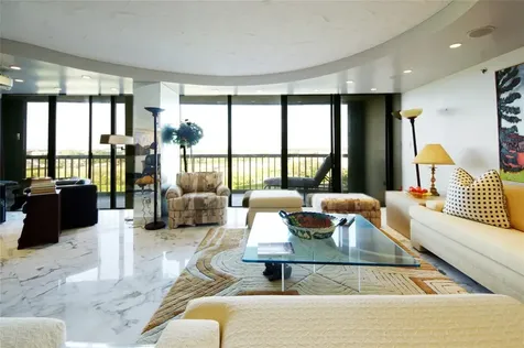2480 Presidential Way West Palm Beach FL 33401