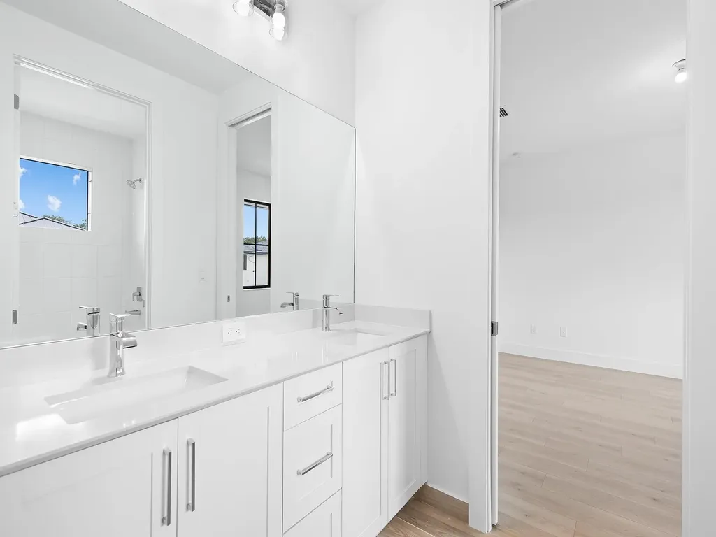 1446 SW 23rd Street Fort Lauderdale FL 33315