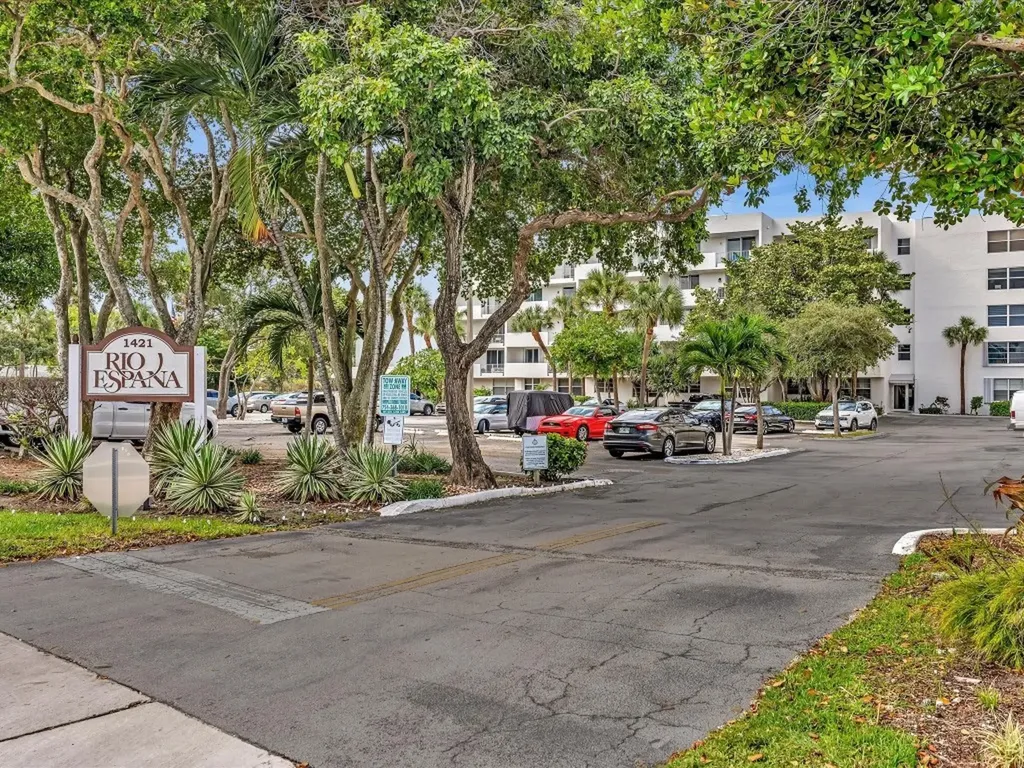 1421 S Ocean Boulevard Pompano Beach FL 33062
