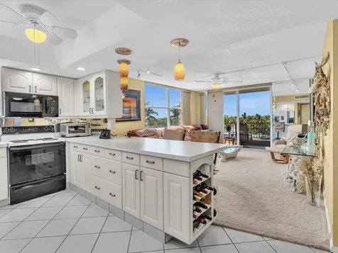 1421 S Ocean Boulevard Pompano Beach FL 33062