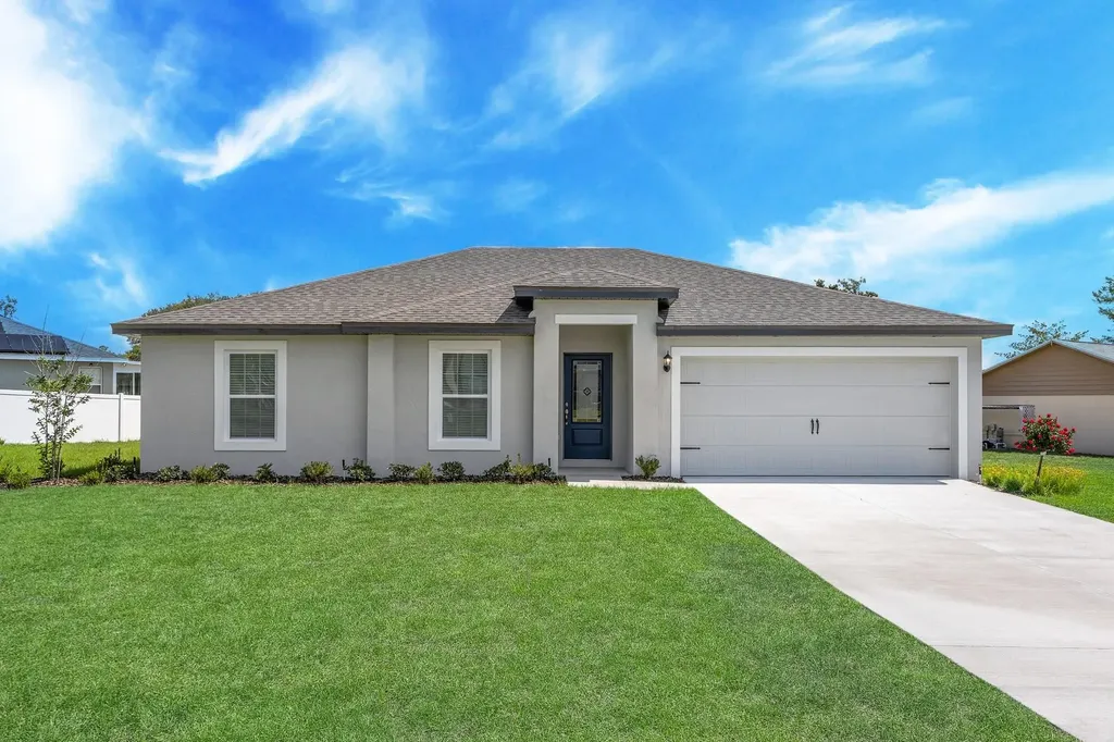2737 SE Mariposa Avenue Port St Lucie FL 34952
