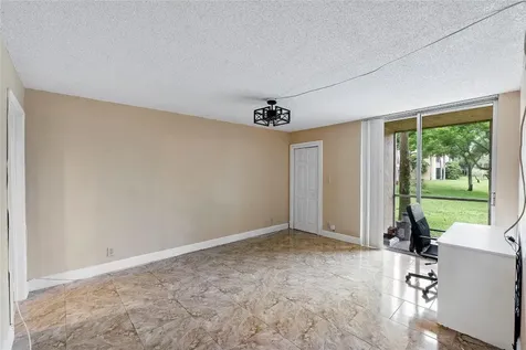 3141 NW 47th Terrace Lauderdale Lakes FL 33319