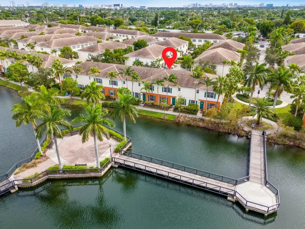 195 SW 7th Street Pompano Beach FL 33060