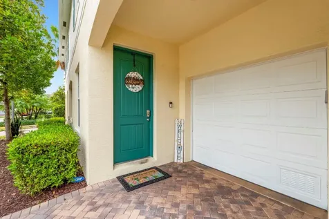 195 SW 7th Street Pompano Beach FL 33060