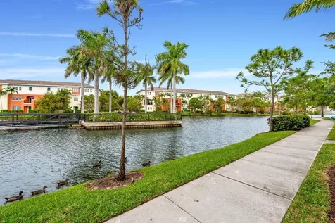 195 SW 7th Street Pompano Beach FL 33060