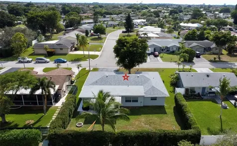 10015 NW 83rd Street Tamarac FL 33321