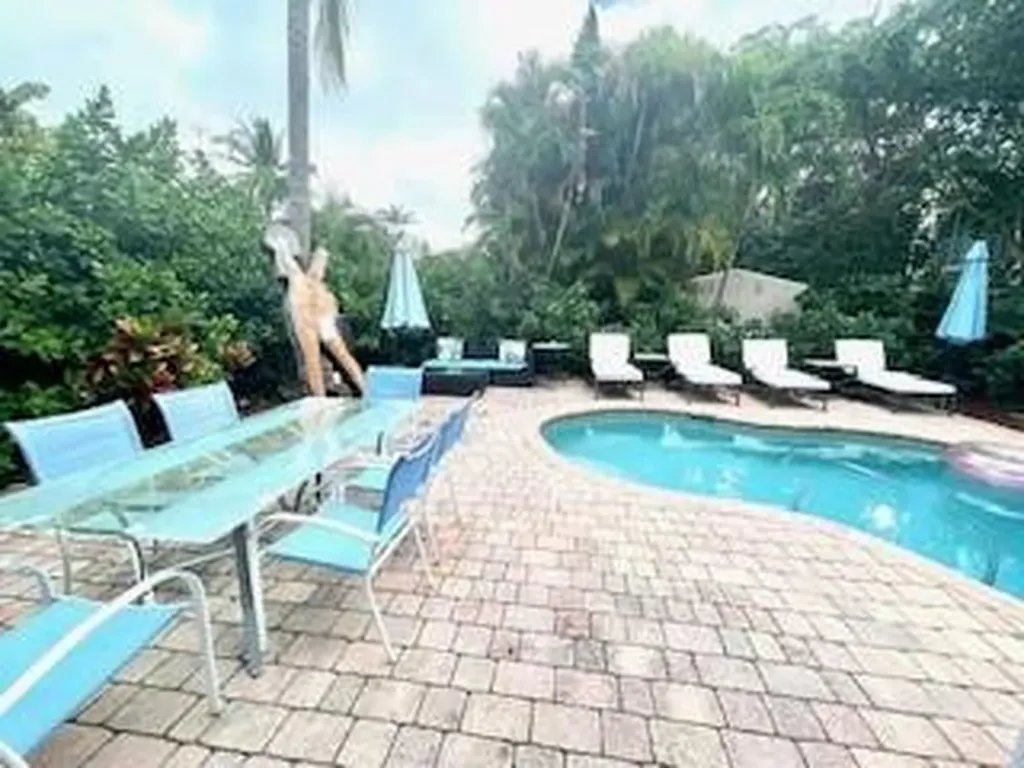 540 NE 17th Avenue Fort Lauderdale FL 33301
