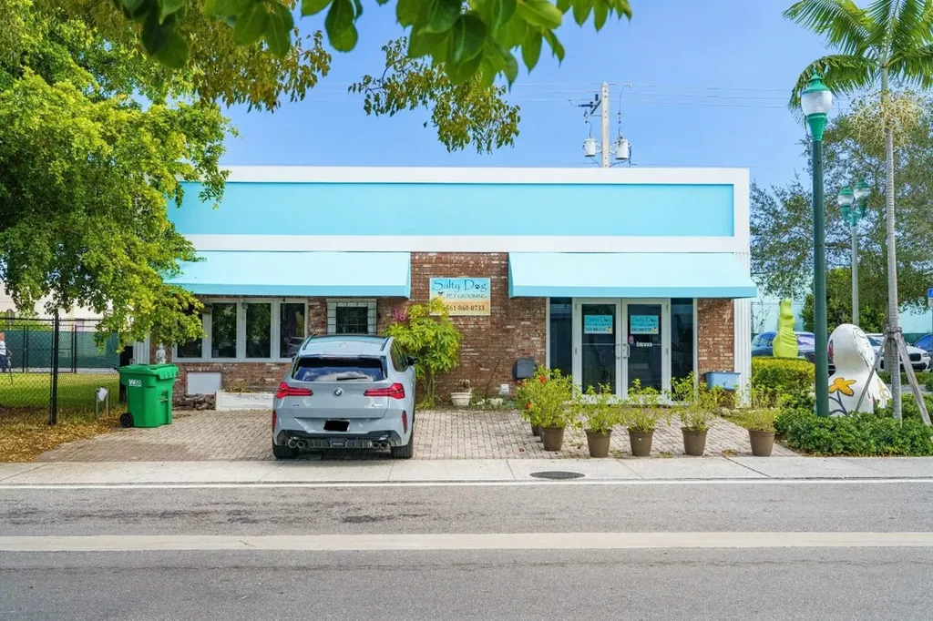 367 NE 3rd Avenue Delray Beach FL 33444
