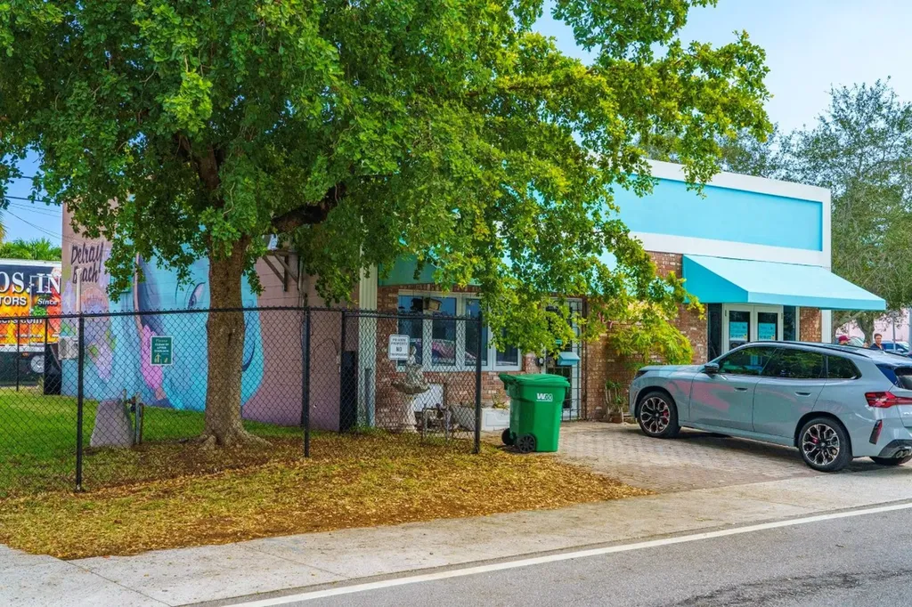 367 NE 3rd Avenue Delray Beach FL 33444