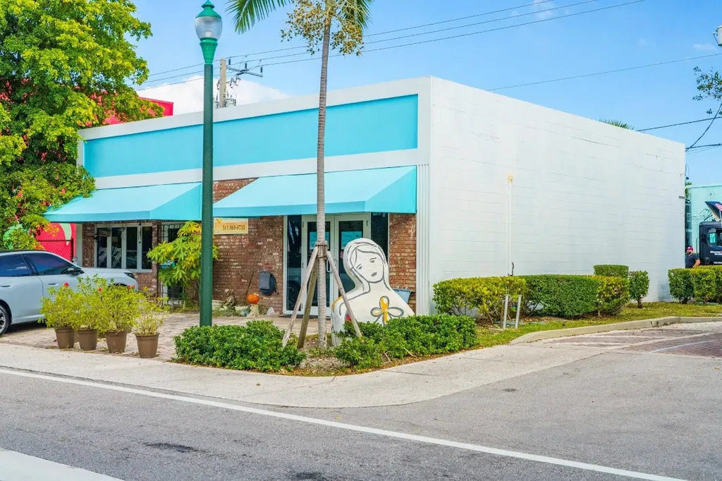367 NE 3rd Avenue Delray Beach FL 33444
