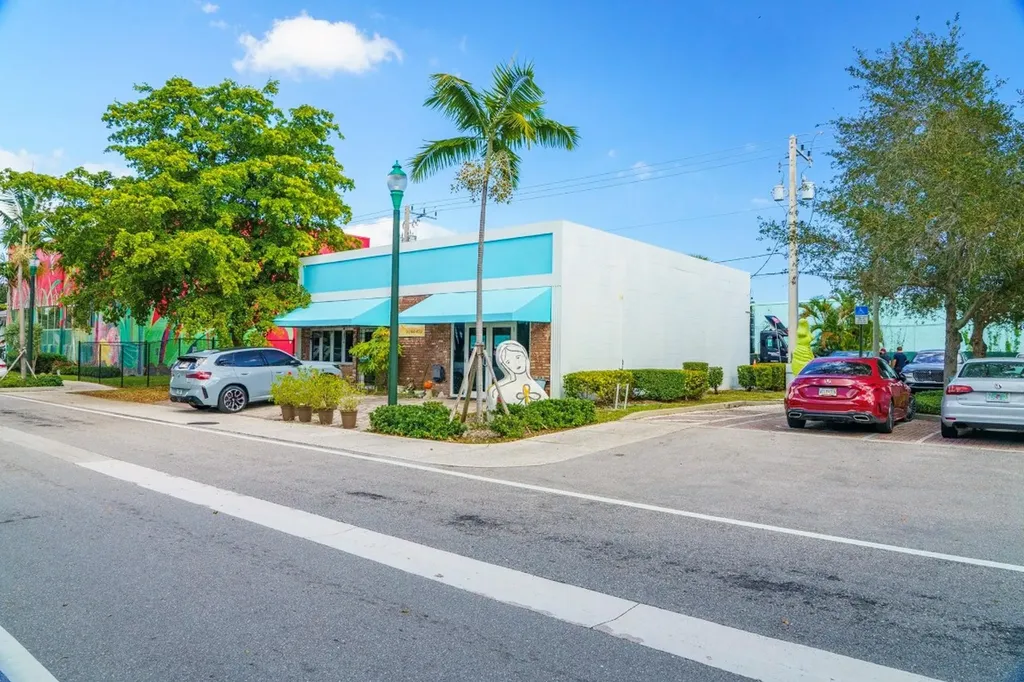 367 NE 3rd Avenue Delray Beach FL 33444