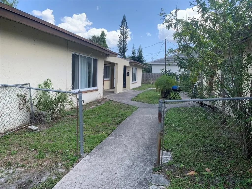 2760 NW 58th Terrace Lauderhill FL 33313