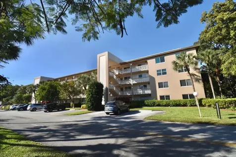 4301 Martinique Circle Coconut Creek FL 33066