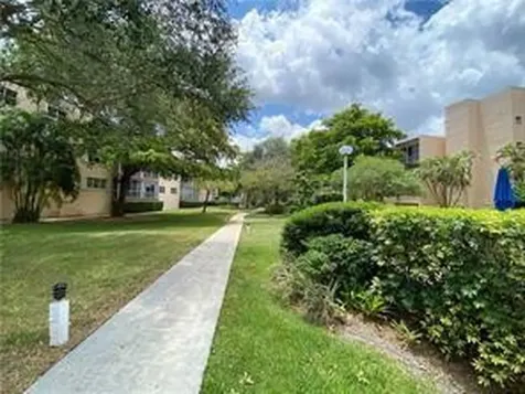 6701 Cypress Road Plantation FL 33317