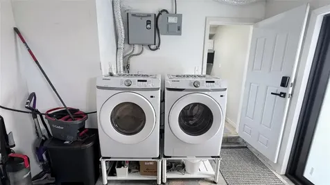 433 NW 15th Way Fort Lauderdale FL 33311