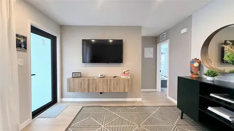 433 NW 15th Way Fort Lauderdale FL 33311