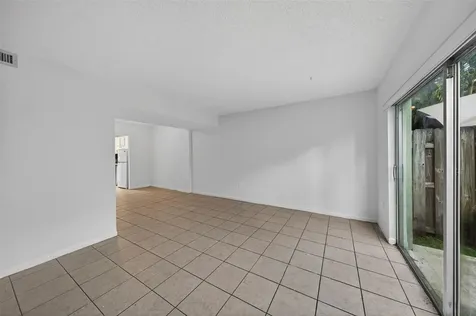 809 W Oakland Park Boulevard Oakland Park FL 33311