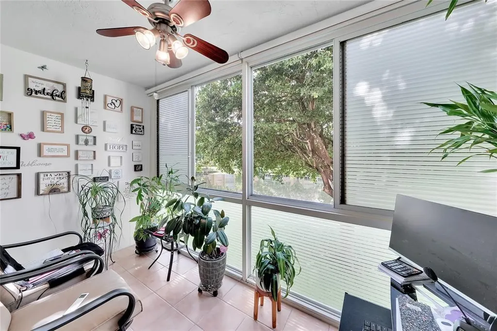 9281 Sunrise Lakes Boulevard Sunrise FL 33322
