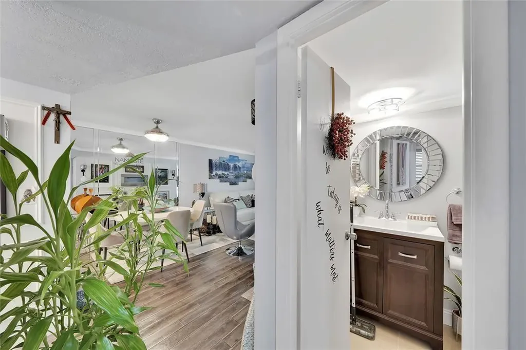 9281 Sunrise Lakes Boulevard Sunrise FL 33322