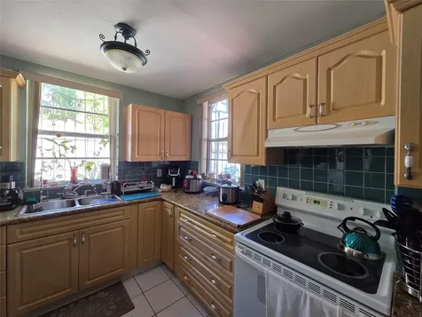 6031 NW 5th Street Miami FL 33126