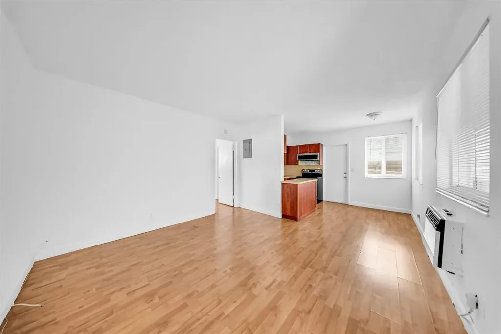 3525 Tyler Street Hollywood FL 33021