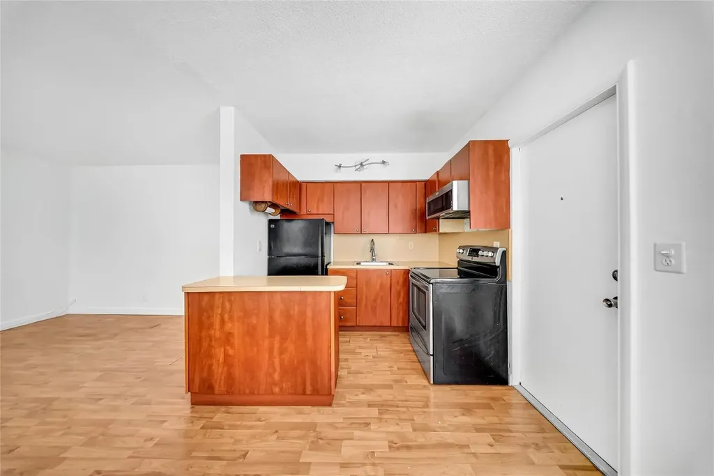 3525 Tyler Street Hollywood FL 33021