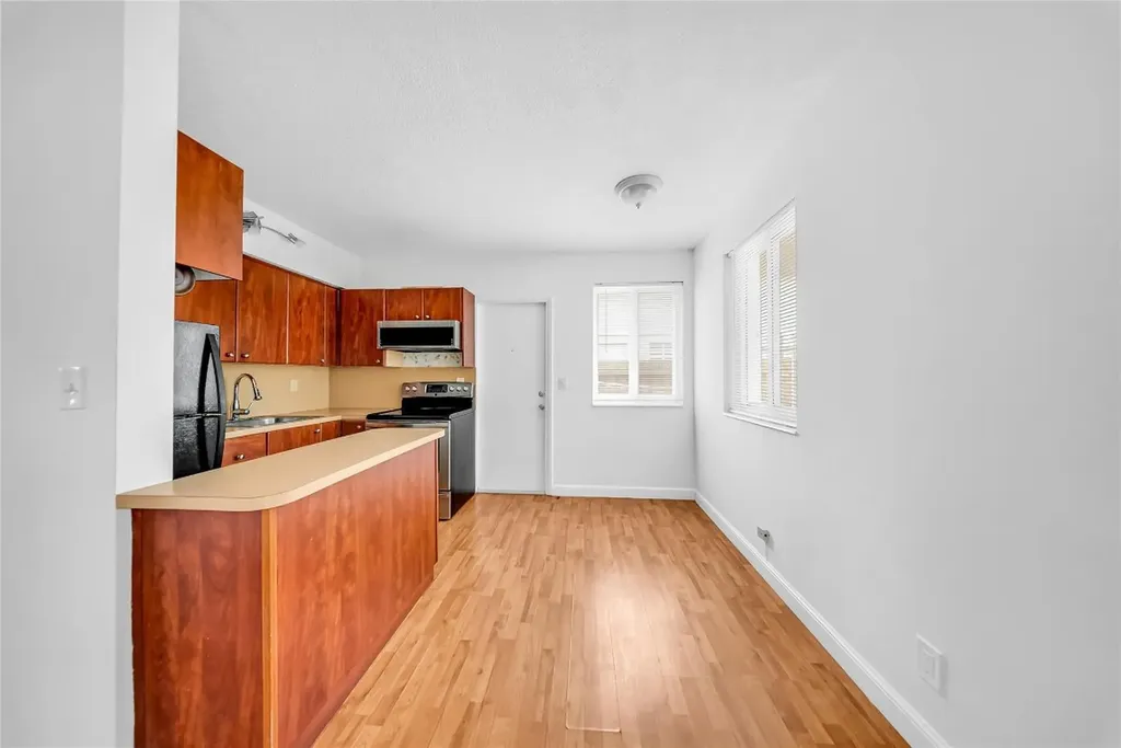 3525 Tyler Street Hollywood FL 33021