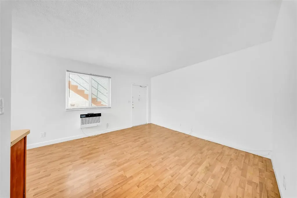 3525 Tyler Street Hollywood FL 33021