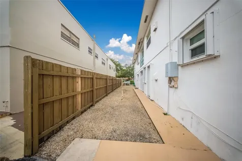 3525 Tyler Street Hollywood FL 33021