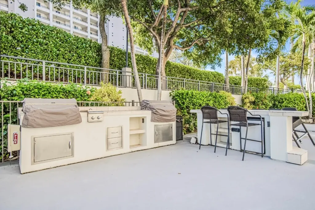 2900 NE 14th Street Causeway Pompano Beach FL 33062