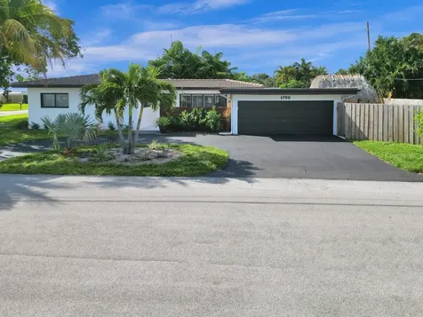 1750 NE 48th Court Oakland Park FL 33334