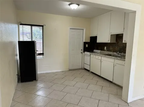 1213-1217 SW 3rd Avenue Dania Beach FL 33004
