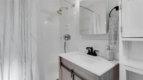 935 Nautilus Isle Dania Beach FL 33004