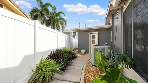 935 Nautilus Isle Dania Beach FL 33004