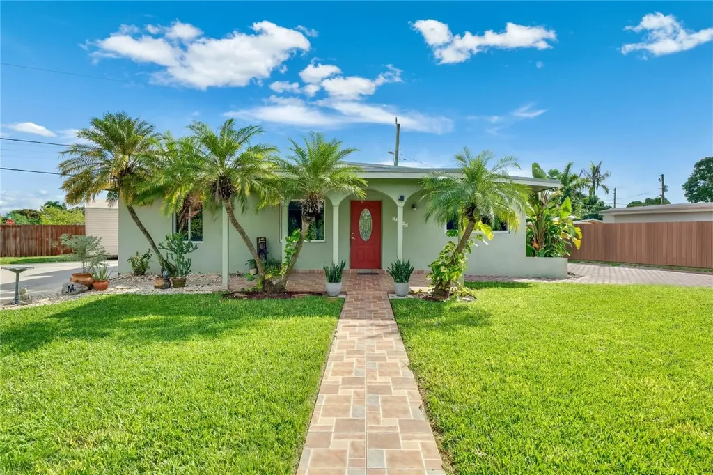 28945 SW 144th Court Homestead FL 33033