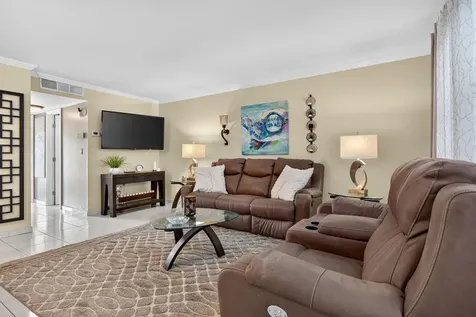 2850 NE 14th Street Causeway Pompano Beach FL 33062