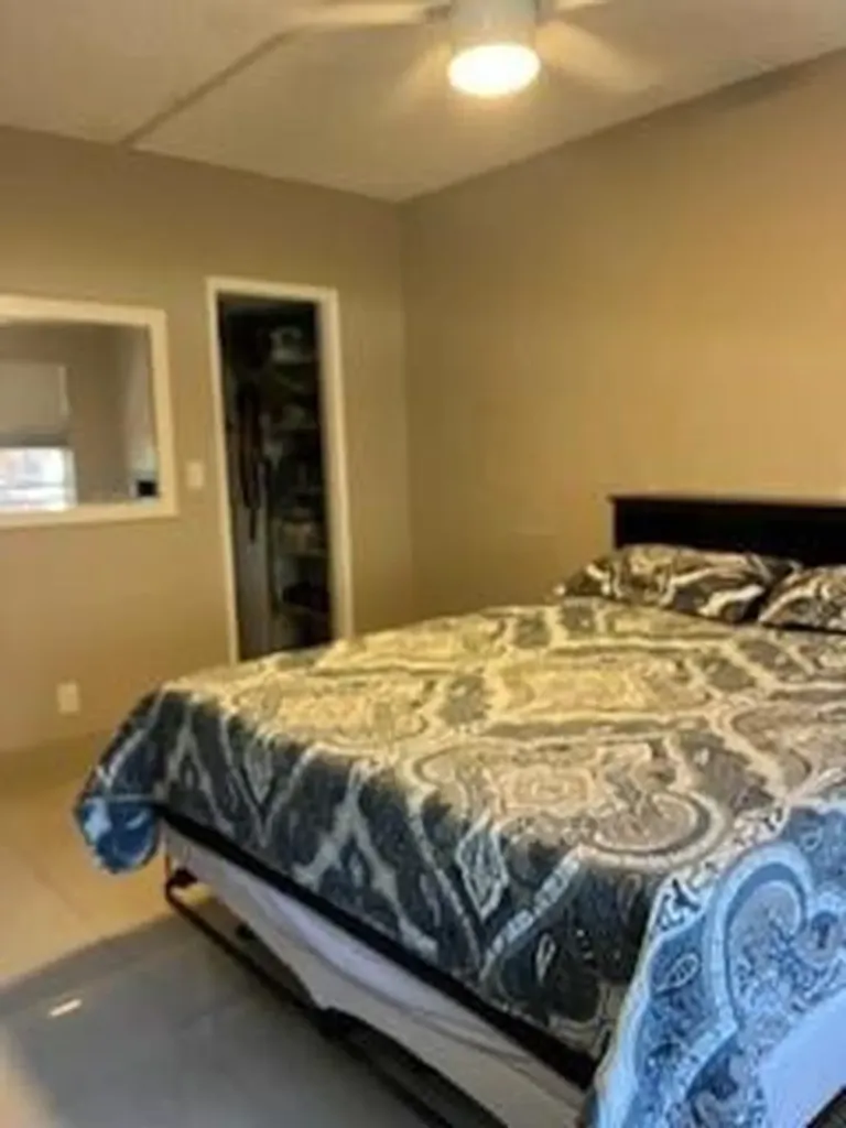 565 Oaks Lane Pompano Beach FL 33069