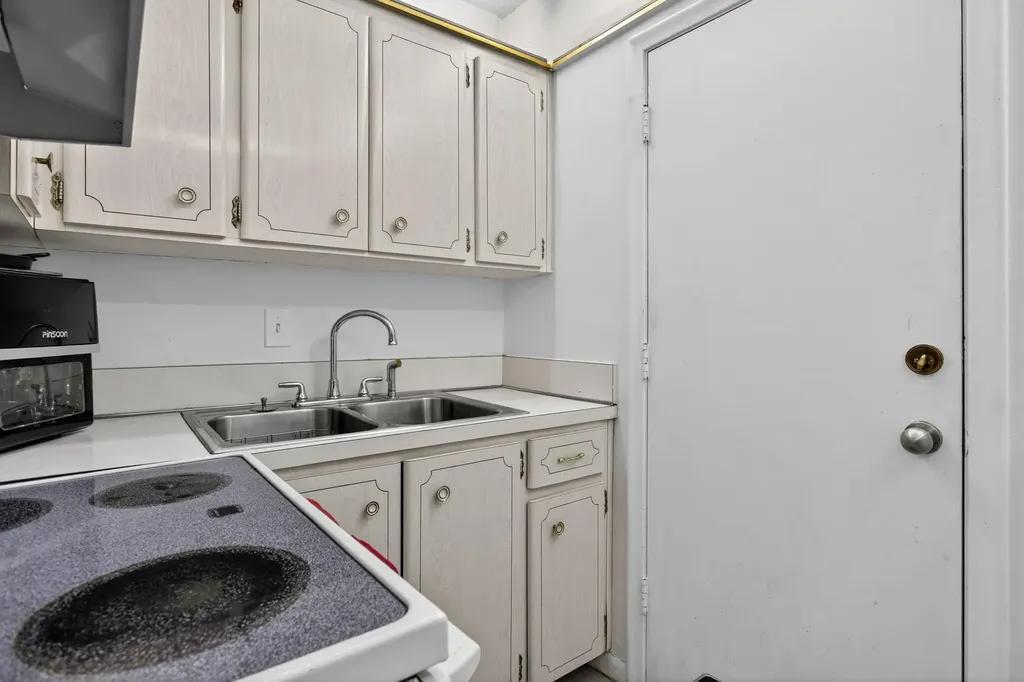 418 S Cypress Road Pompano Beach FL 33060