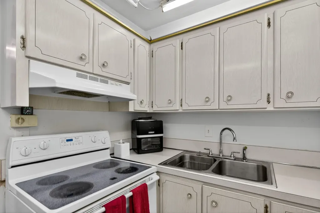 418 S Cypress Road Pompano Beach FL 33060