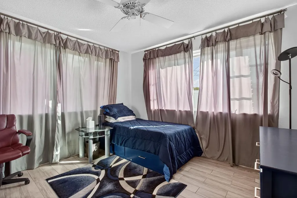418 S Cypress Road Pompano Beach FL 33060