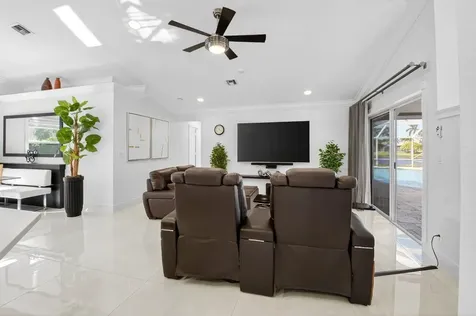 6707 Blue Bay Circle Lake Worth FL 33467