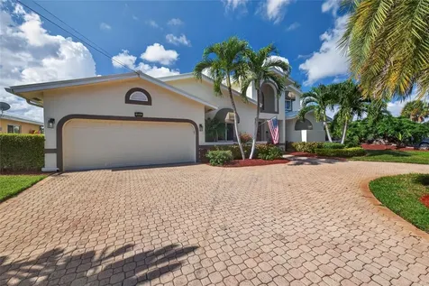 3851 NE 26th Avenue Lighthouse Point FL 33064