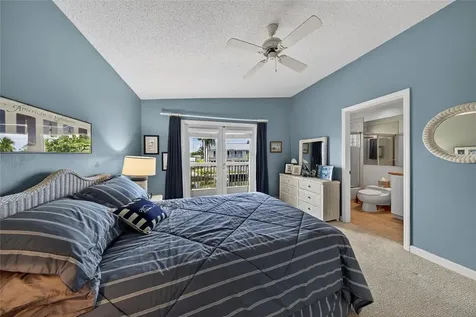 3851 NE 26th Avenue Lighthouse Point FL 33064