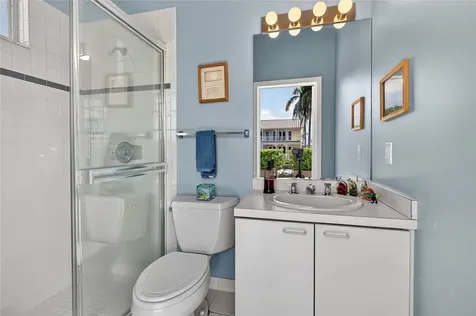 3851 NE 26th Avenue Lighthouse Point FL 33064