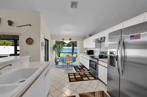 7312 NW 83rd Way Tamarac FL 33321